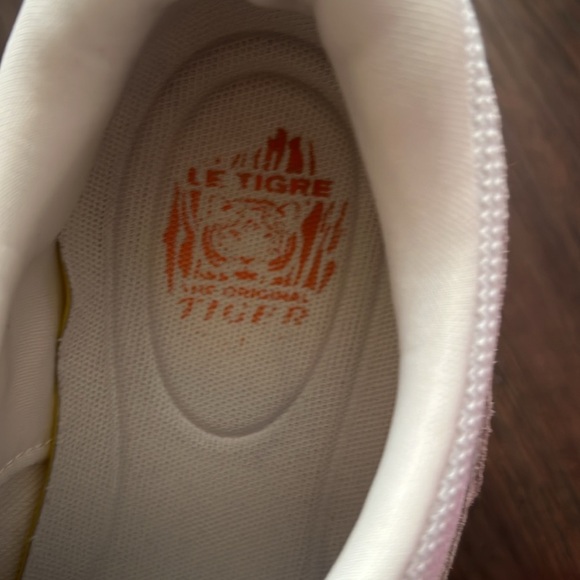 Le Tigre White Women's TW-Loughlin Leather/Nylon Sneakers - Picture 6 of 11